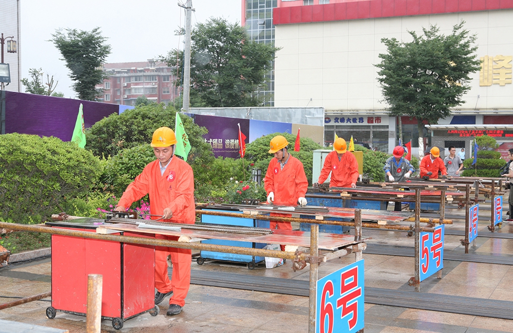 ���ܱ���